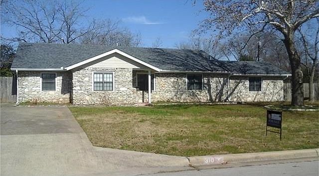 1st image of 310 Vista Ave