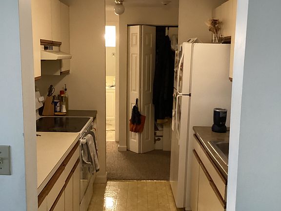 4th image of 1600 Massachusetts Ave APT 605