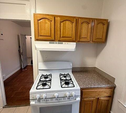 2nd image of 3252 41st St APT 4A