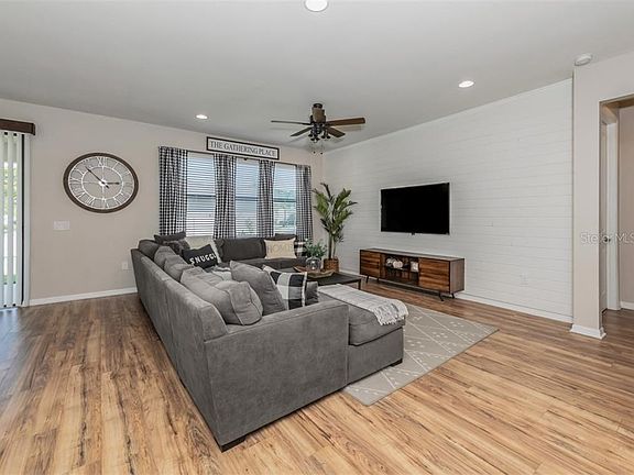 3rd image of 2498 Hobblebrush Dr