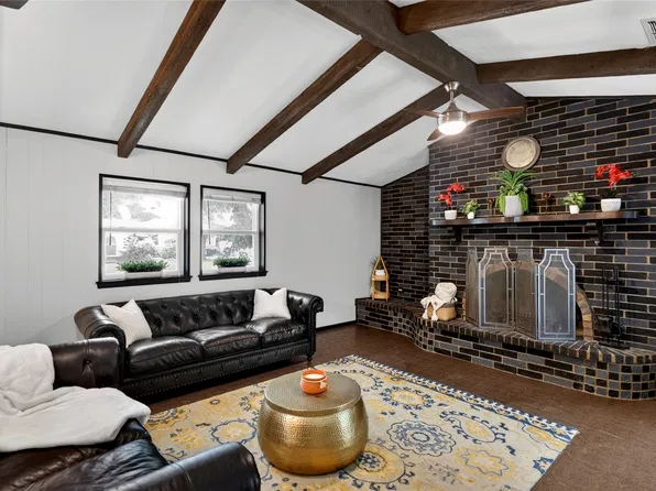 5310 Westminster Ct S, Fort Worth, TX 76133
