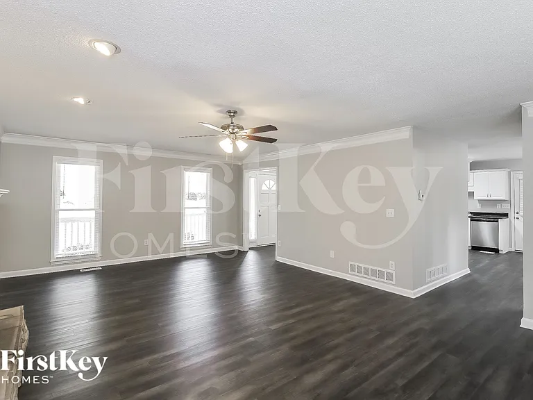 20 Abbey Ln — Photo 5