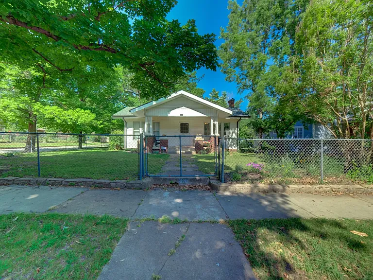 368 S Zunis Ave — Photo 17