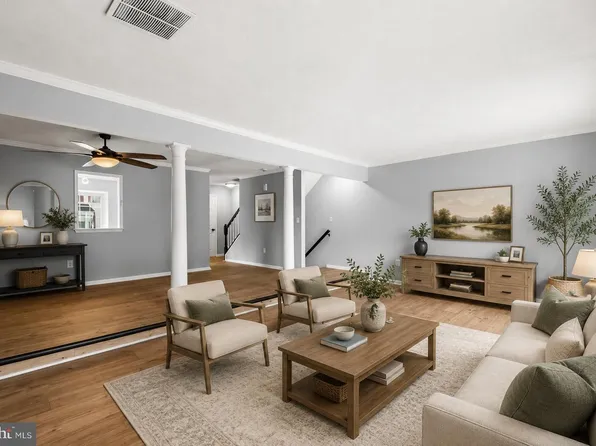 107 W Park Dr, Stafford, VA 22554