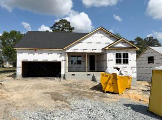 160 Golfview Ave, Benson, NC 27504