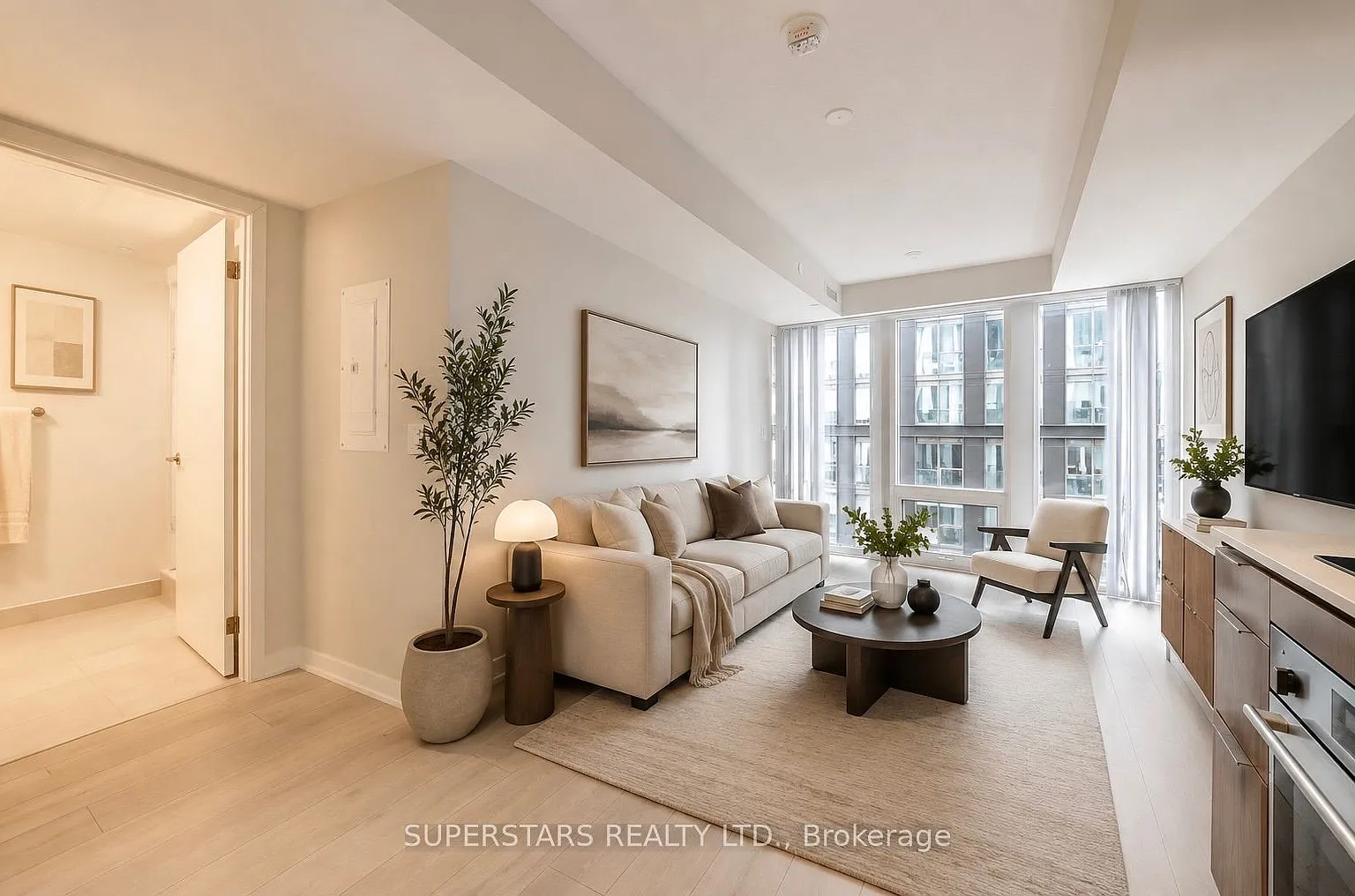 1 bed, $2,100 — Photo 1