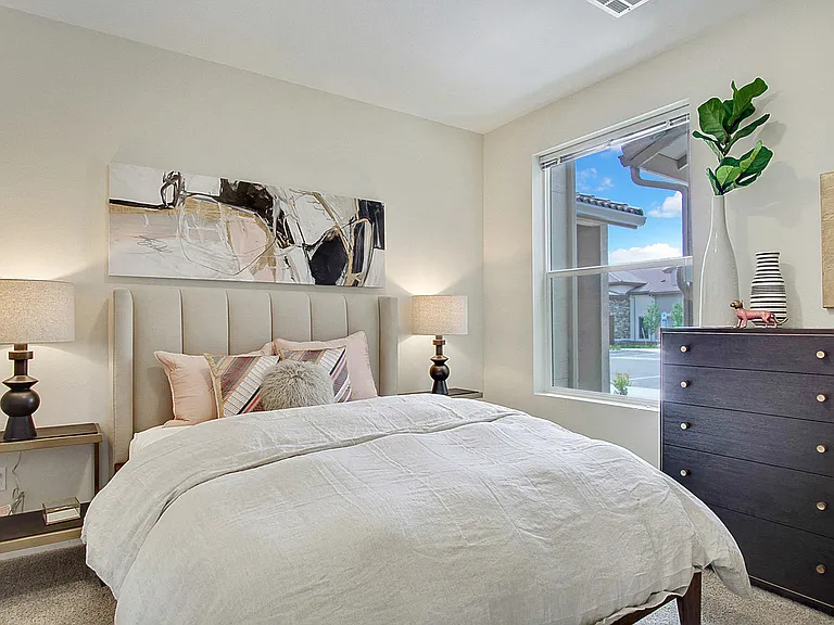 VIDA LUXURY APARTMENTS — Photo 13