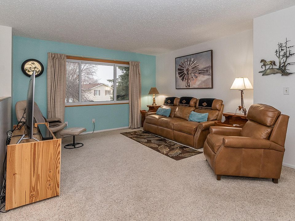 3830 Renee Dr, Bismarck, ND 58503 Zillow