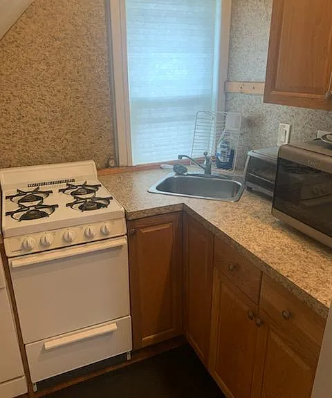 121 Caroline St #7 — Photo 7