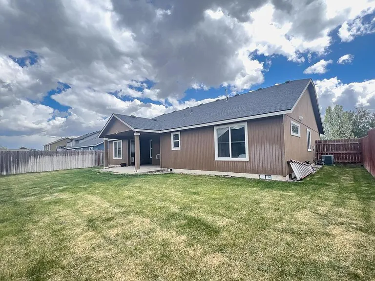 12524 W Pacific Ct — Photo 2