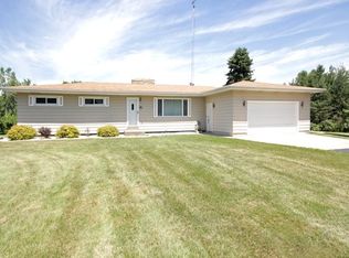 3749 Meadowbrook Rd, Benton Harbor, MI 49022