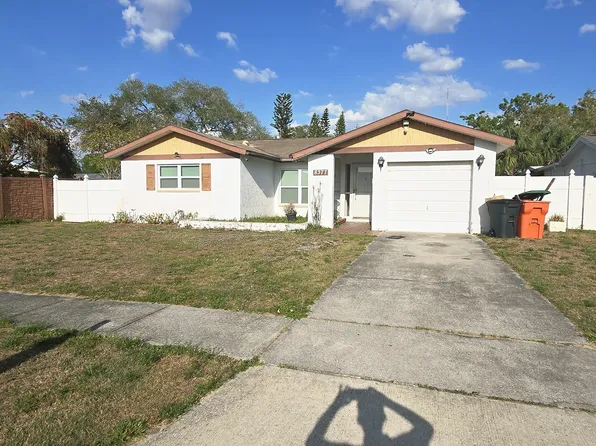 8377 Denise Dr, Seminole, FL 33777