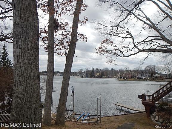 5th image of 675 Central Dr