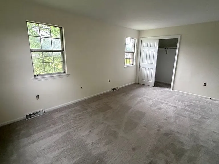 2012 Hale Ct — Photo 16