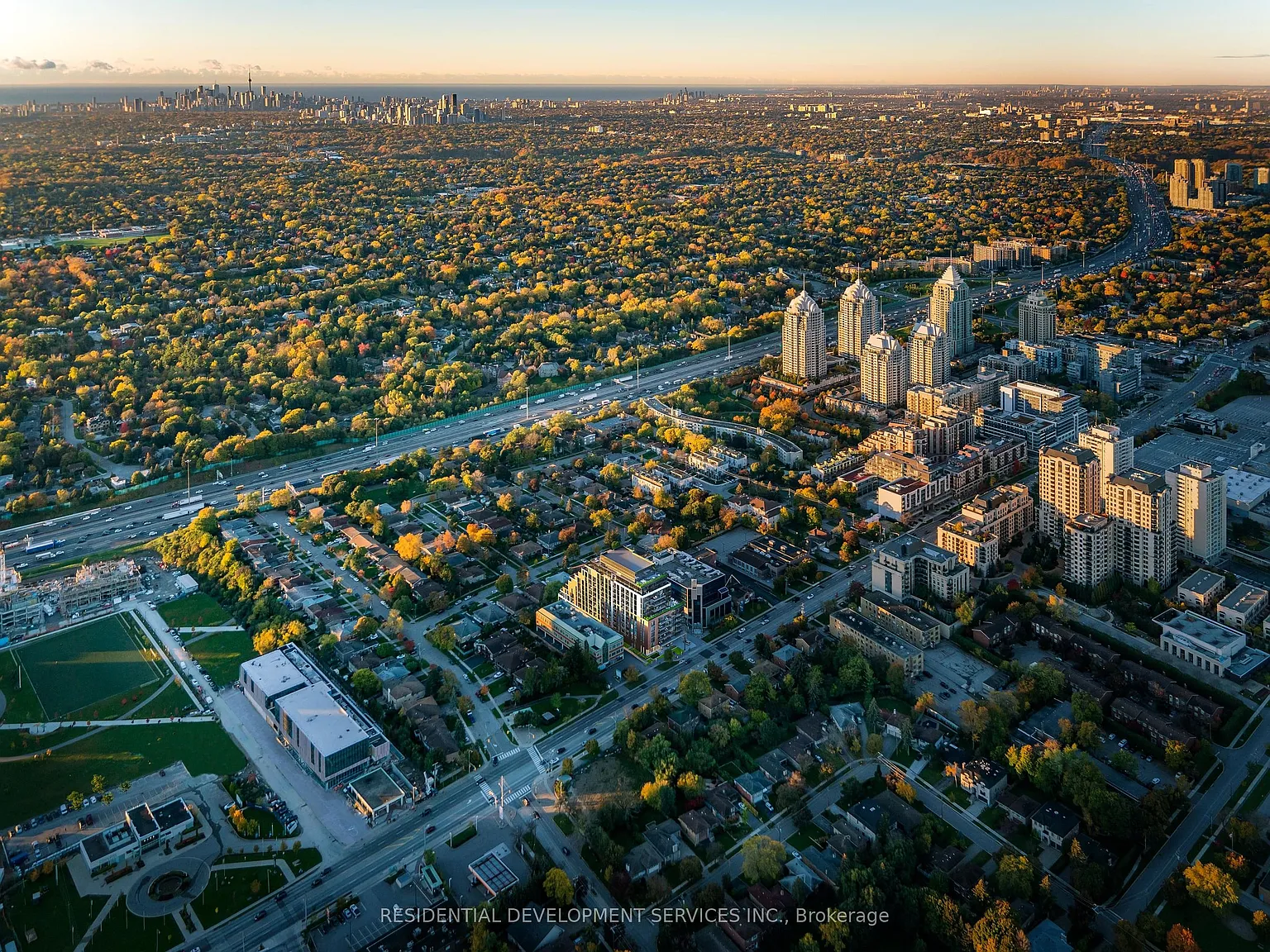 Six99 Condos — Photo 3