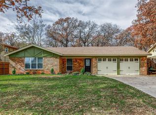 7005 Post Oak Dr, North Richland Hills, TX 76182