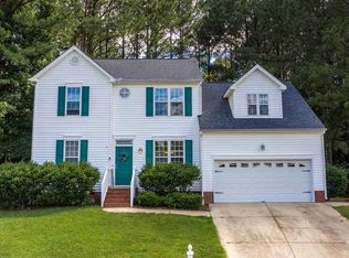 109 Bottlebrush Ct, Holly Springs, NC 27540