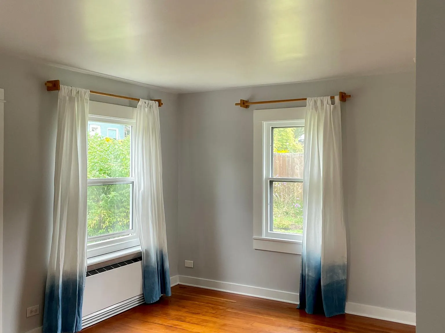2 bed, 784 sqft, $2,400 — Photo 3