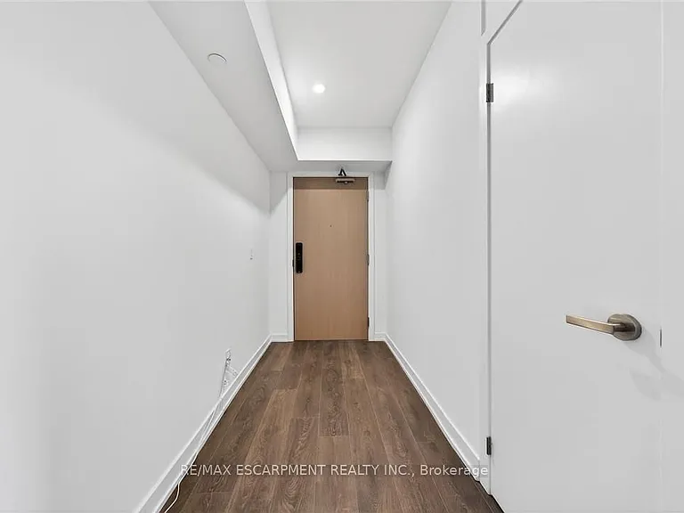 370 Martha St #710 — Photo 18