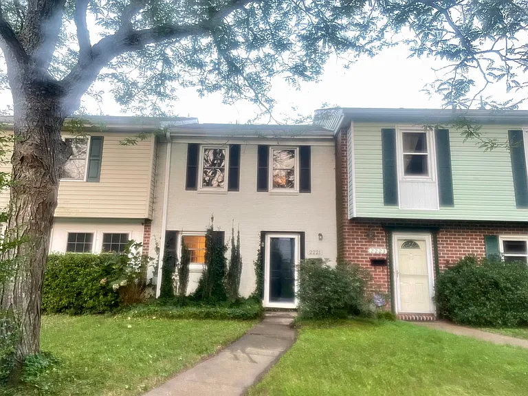 2221 Sedgewick Dr — Photo 12