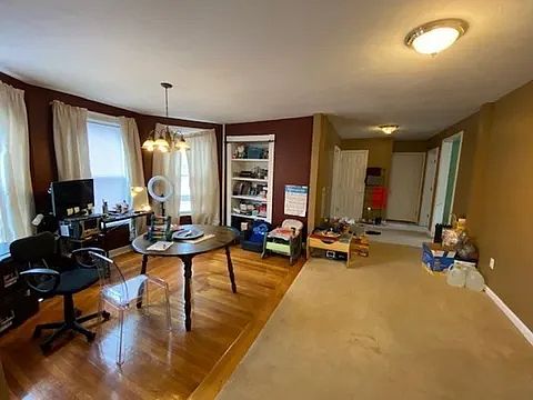 5th image of 22 Gilbert St #1