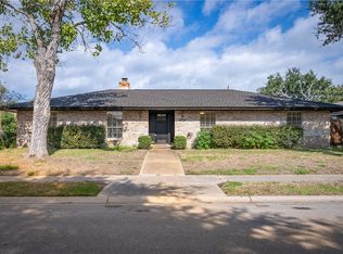 4702 Champions Dr, Corpus Christi, TX 78413