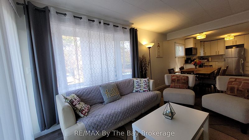 Wasaga Beach House for rent - 5 Bedrooms — photo 11