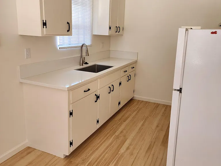 1179 Brace Ave #11 — Photo 3