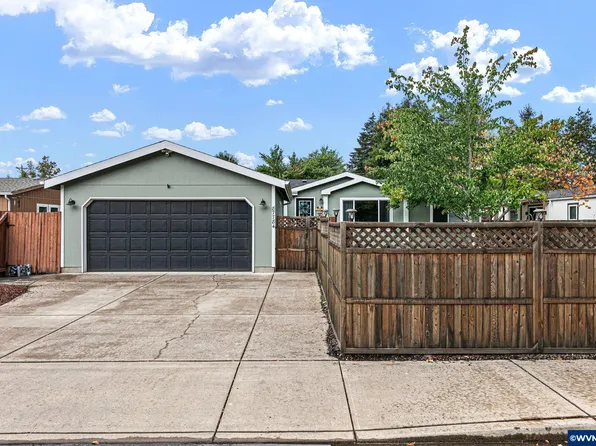 87784 Garber Ln, Veneta, OR 97487