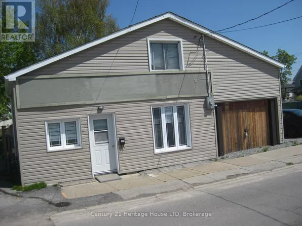 104 Fraser St, Pt Colborne, ON L3K 1E4