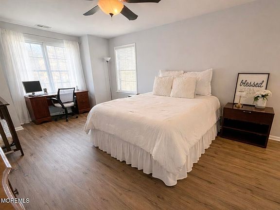 5th image of 1305 Stoneridge Circle #1305