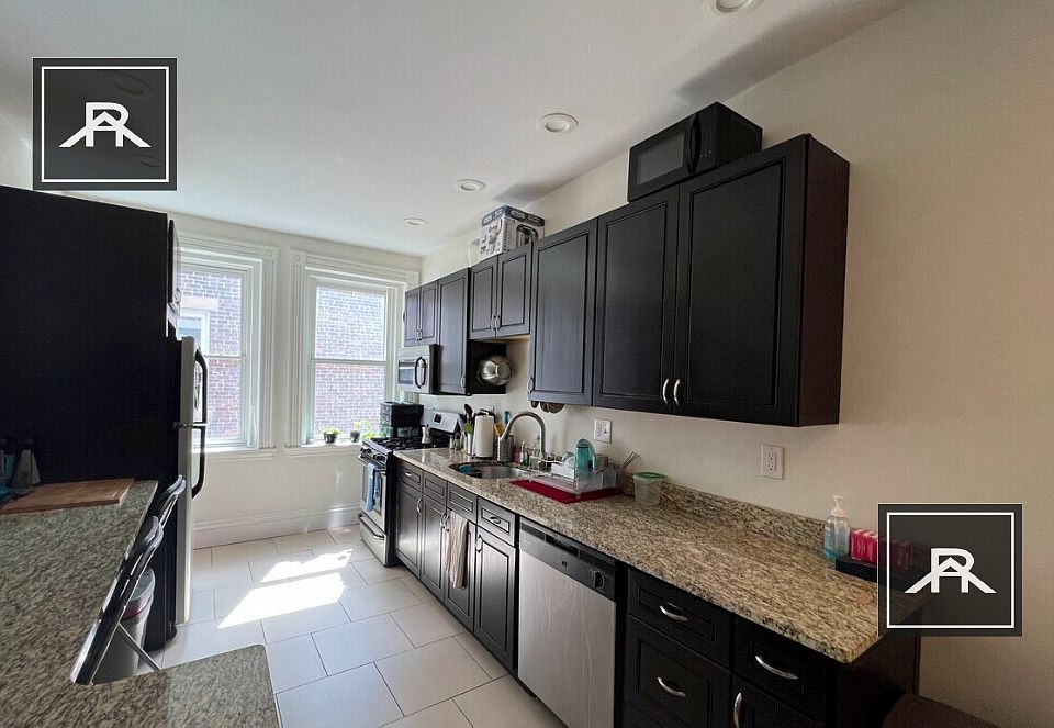 1st image of 183 Harvard St #3