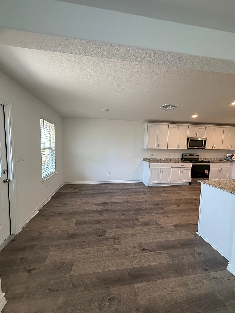 Building Photo - 8139 Hamrick Cir