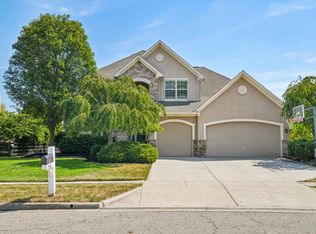 7511 Coachmen Ln, Delaware, OH 43015