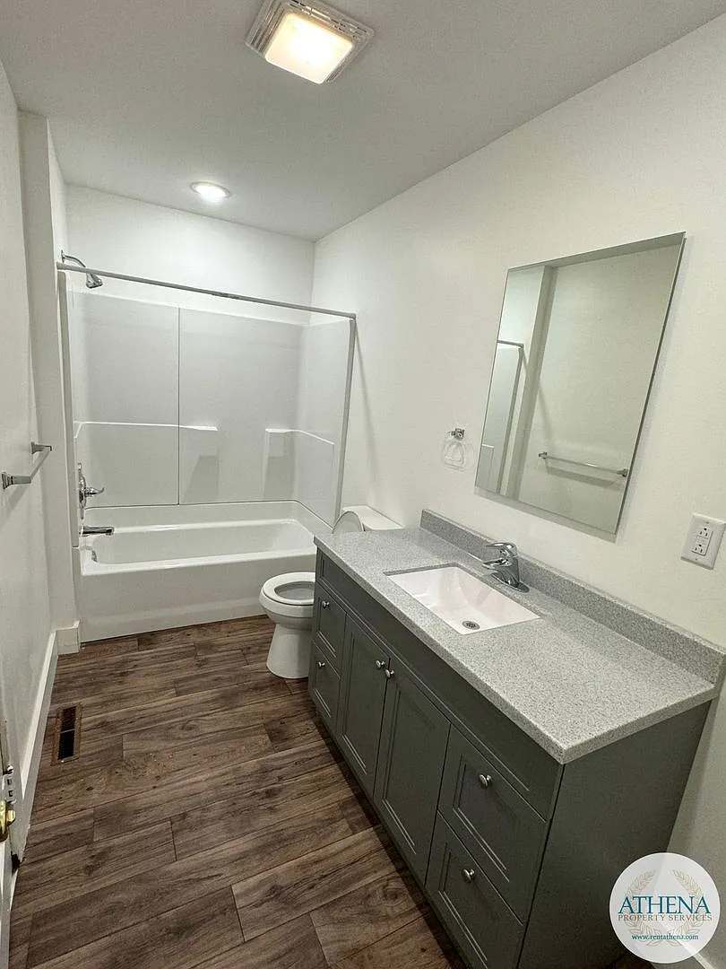 5 Bedroom / 3 Bath House - Near Semo's Campus & Internet Included — Photo 4