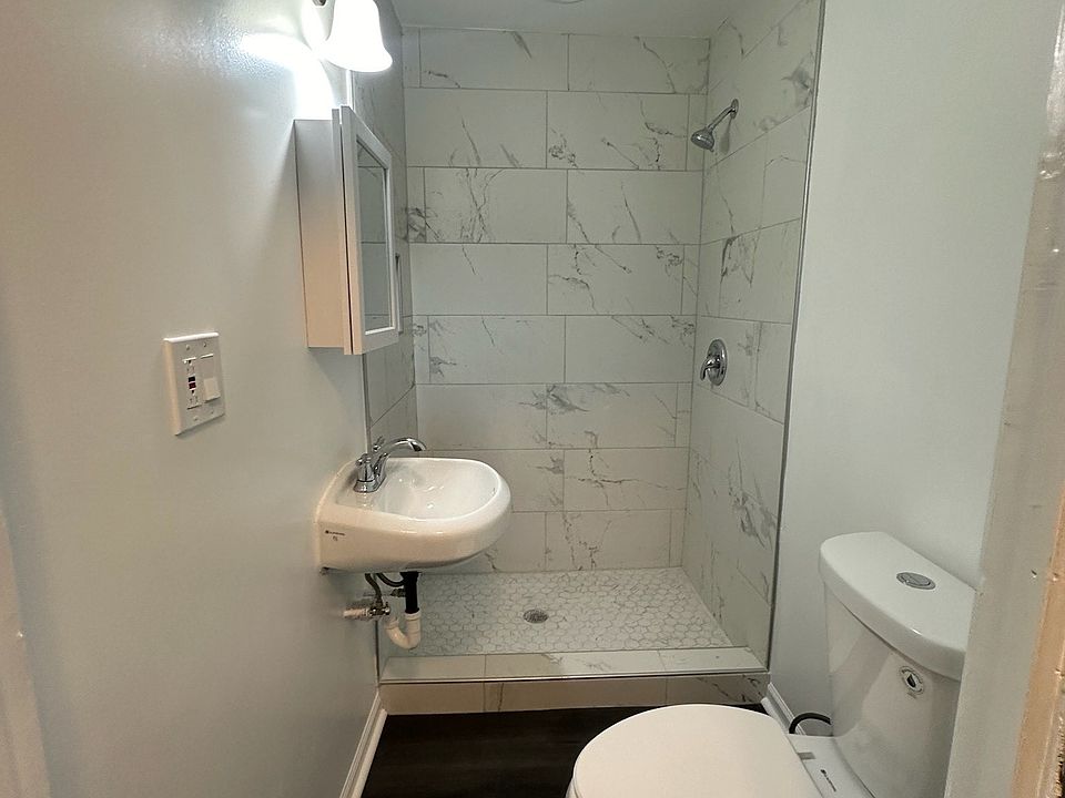1st image of 2624 N Milwaukee Ave APT 202