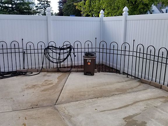5th image of 1501 River Dr