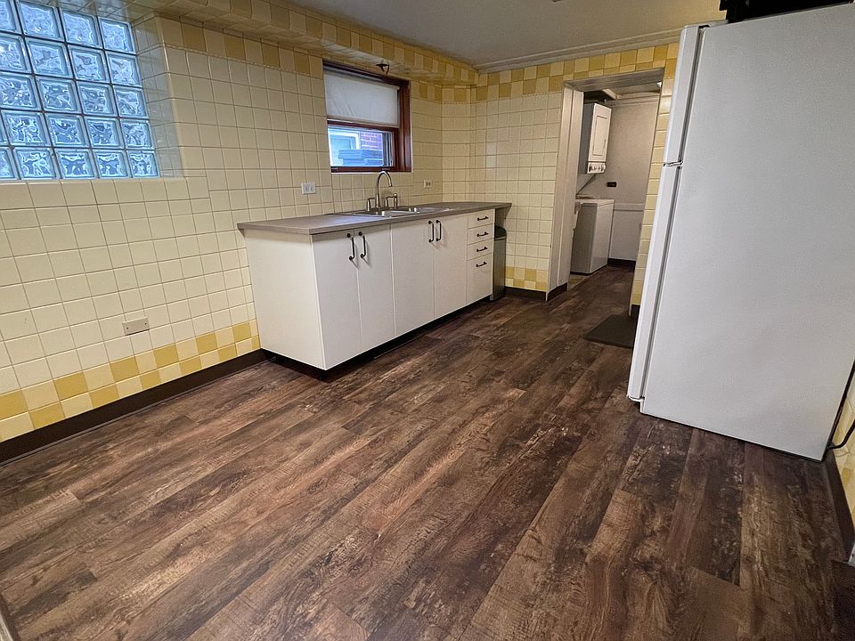 Eat-in kitchen with new cabinets and countertop