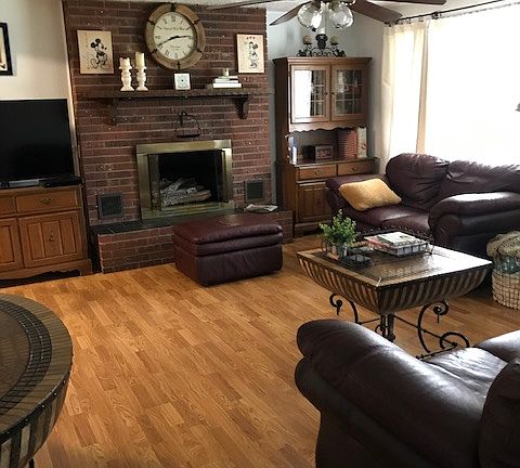 Front Living Room- Main 