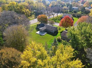 112220 James Ct, Chaska, MN 55318