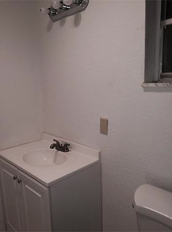 1st image of 20201 NE 29th Ct APT D101