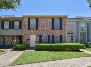 10288 Briar Forest Dr, Houston, TX 77042