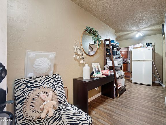 5th image of 3597 Green Acre Dr