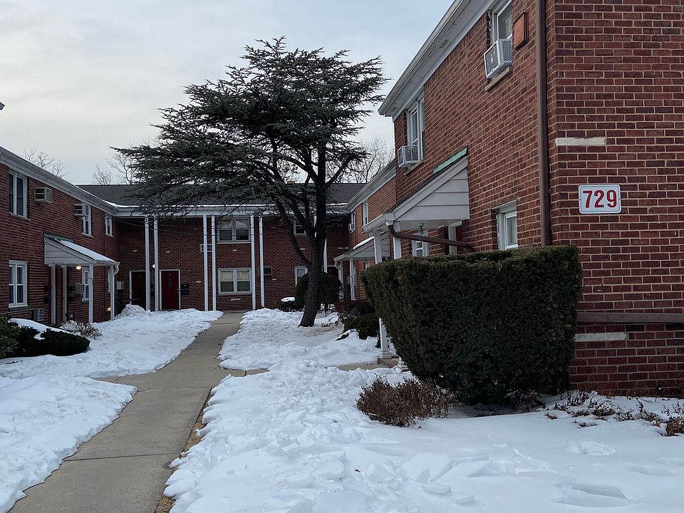 1st image of 729 Broad Ave APT 6A