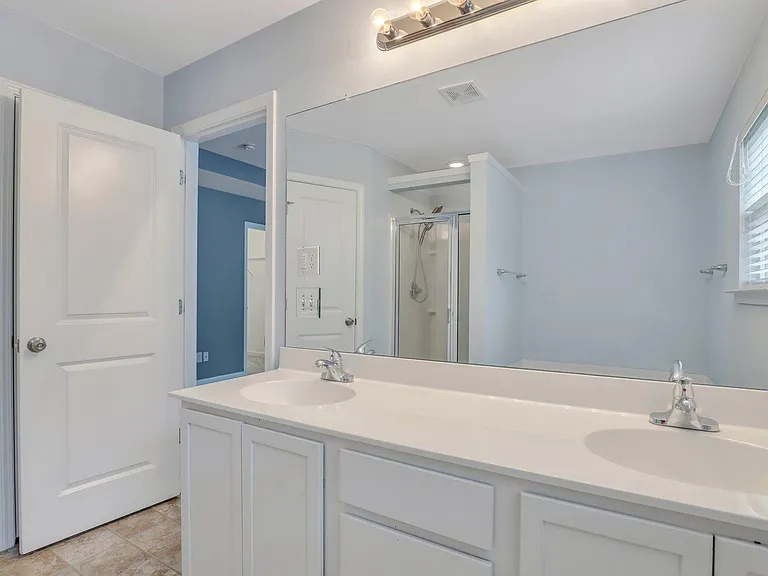 10 Shady Grove Ct — Photo 35