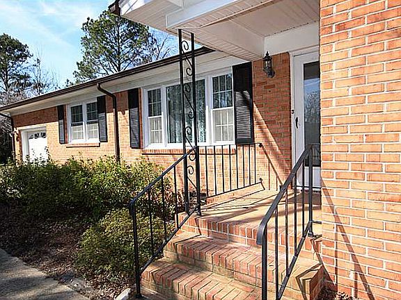 2nd image of 3804 Forsythe Ct