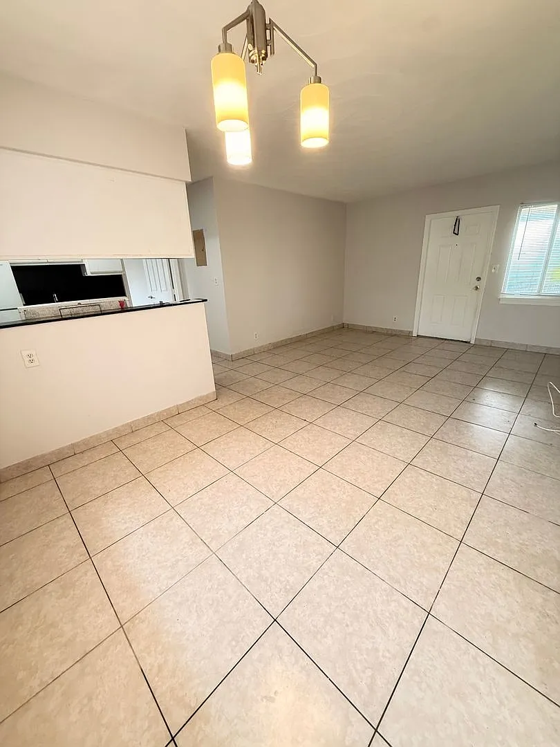 1044 Ne 8th Ave, Ft Lauderdale Fl 33304 — Photo 1