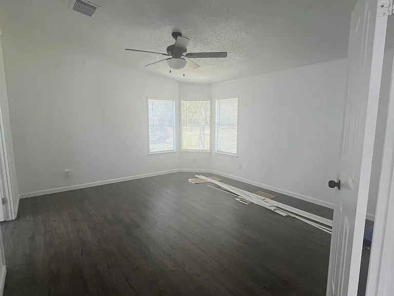 178 White Oak Dr — Photo 7