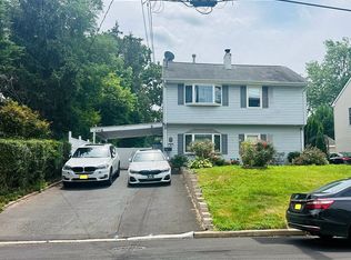 88 Summit Ave, Fords, NJ 08863