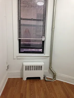 Rented by Century 21 New Golden Age Realty | media 16